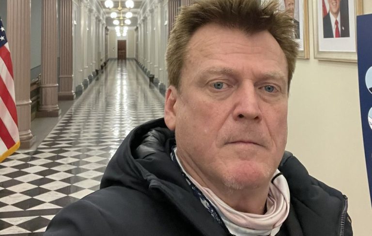 How Did Patrick M.Byrne Become An Entrepreneur At A Young Age?